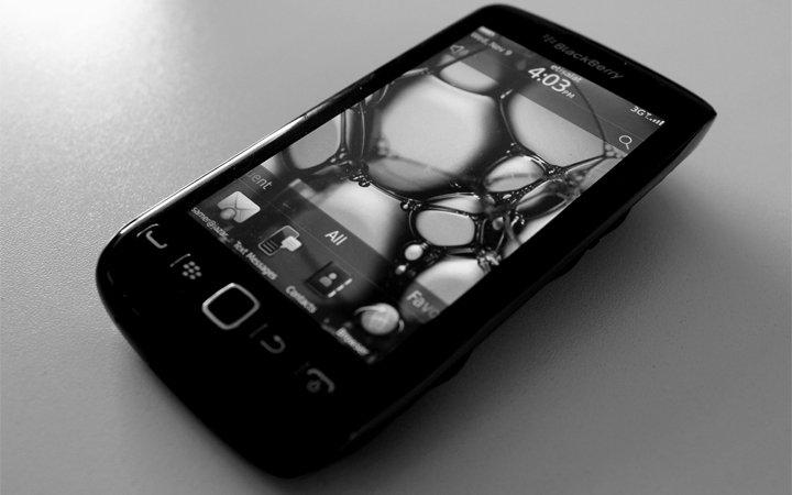 BlackBerry Torch 9860: The Smooth Experience!