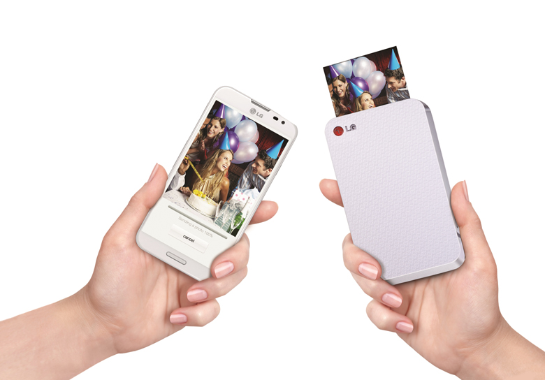 LG's Pocket Photo Wirelessly Prints Memories on the GO
