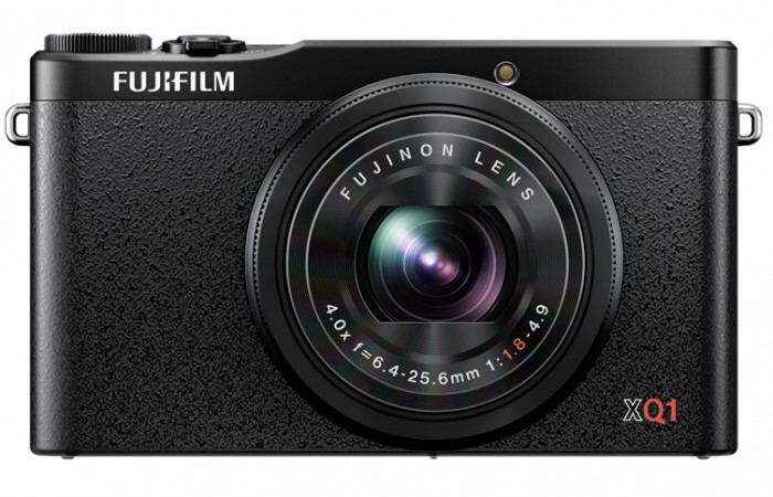 X-Q1_Black_Front_Wide_Package