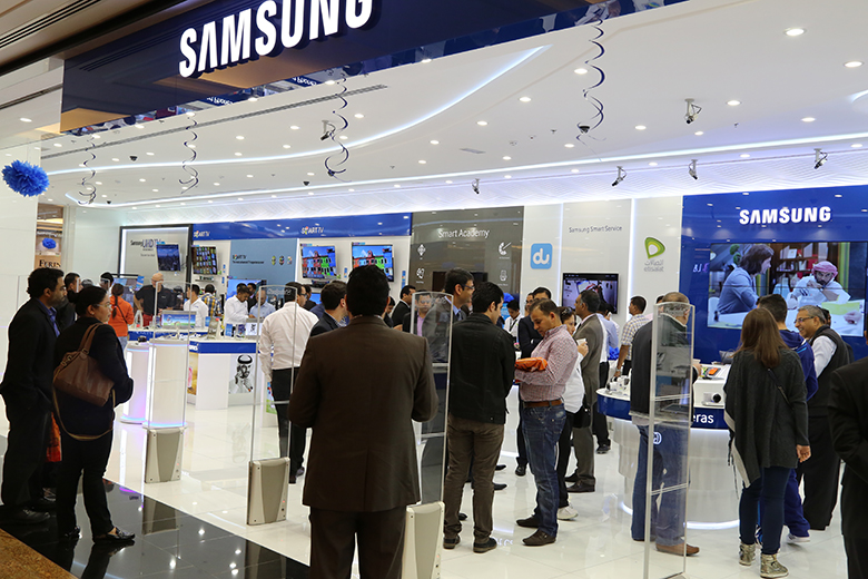Jacky’s and Samsung inaugurates new shop at Mall of the Emirates